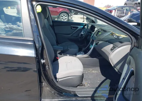 2012 Hyundai Elantra Gls (Ulsan Plant) z USA, uszkodzony, nr VIN KMHDH4AE0CU290311